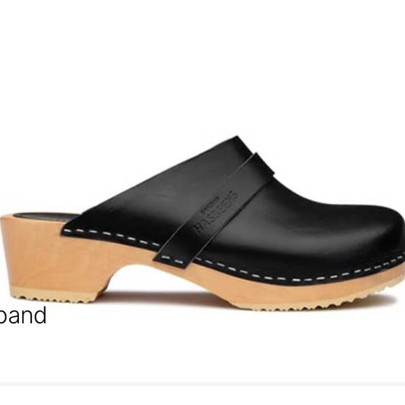 Swedish Hasbeens Shoes - Swedish Hasbeens Husband NWT Black Classic Clog SJP’s Favorite🌈